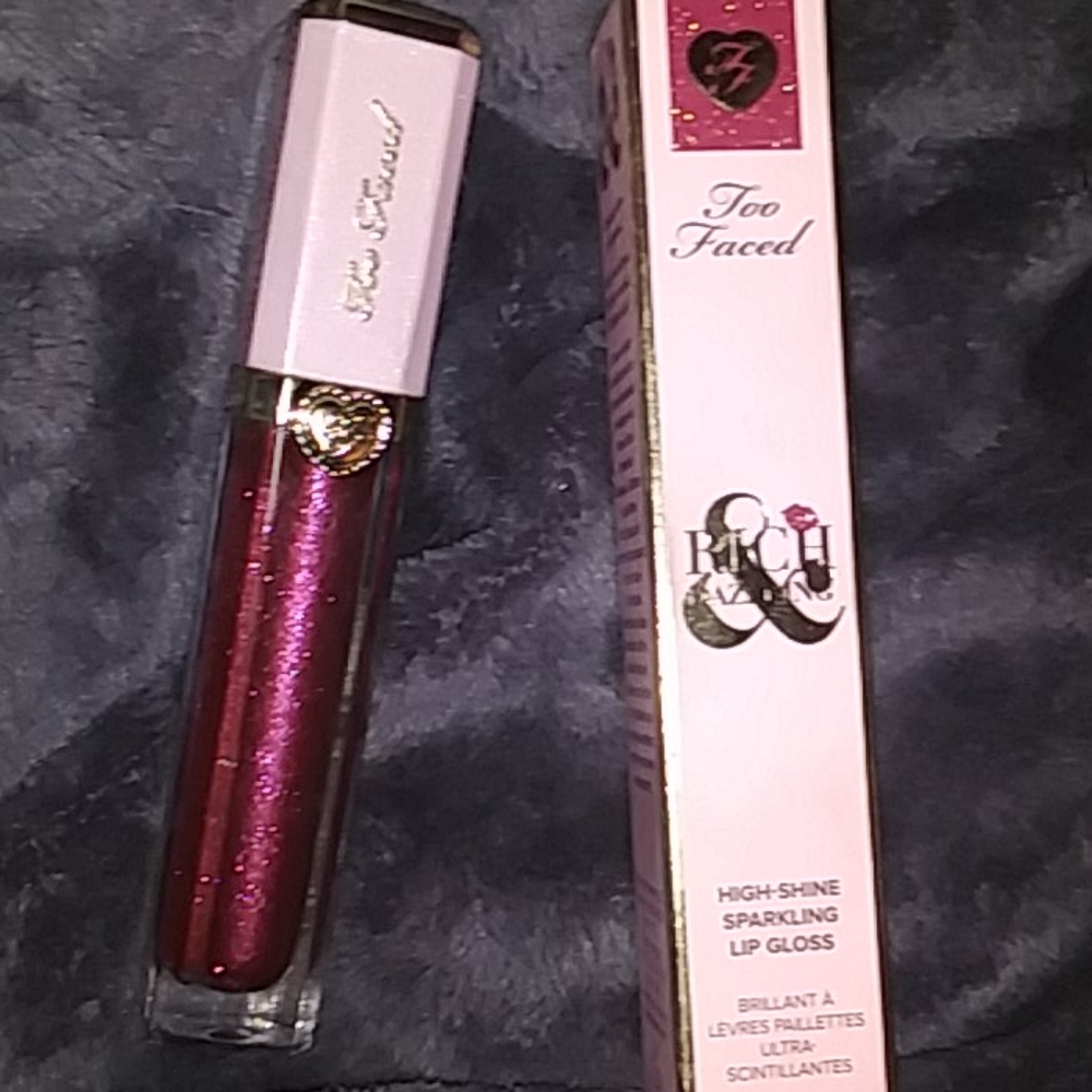 Too Faced Rich & Dazzling High-Shine Sparkling Lip